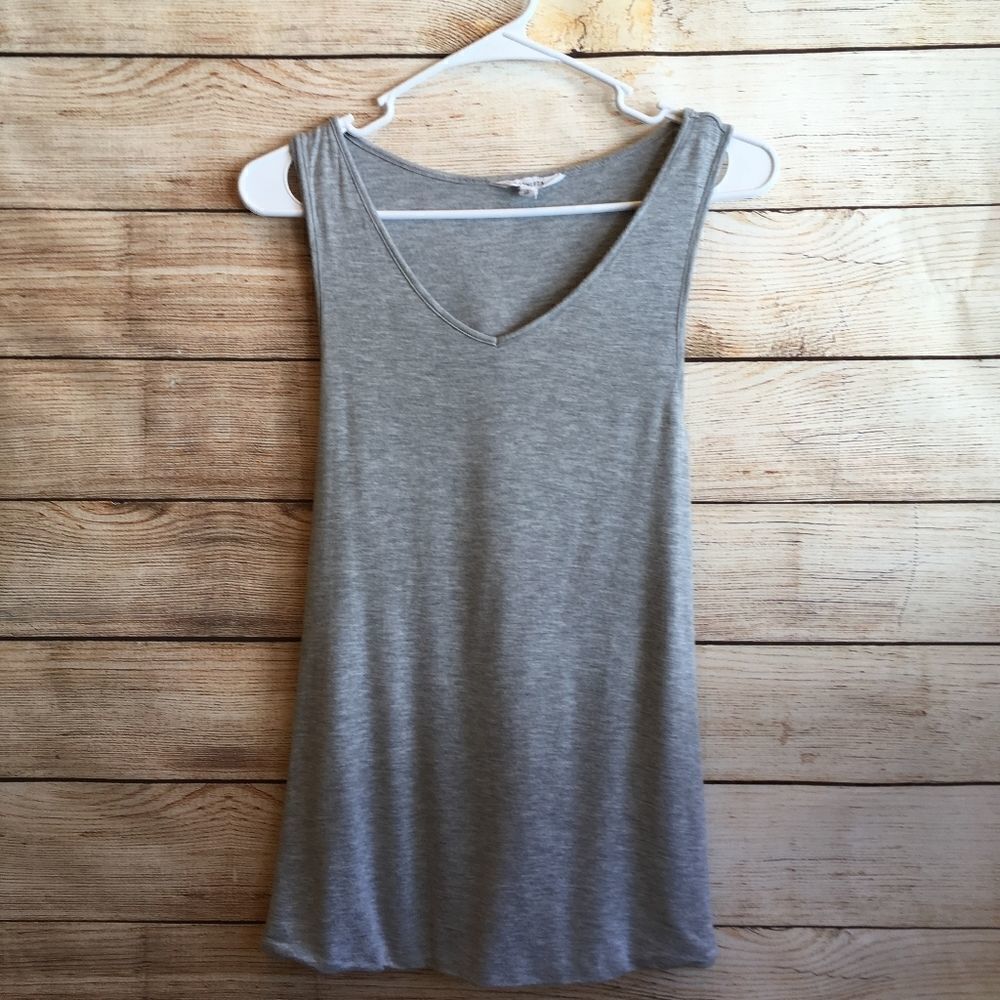 ATHLETA TWISTER TANK TOP IN GRAY KNIT‎ - Picture 1 of 6
